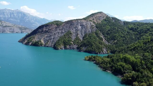 Hautes Alpes le lac de Serre Pon&ccedil;on