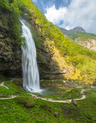 Obraz premium Goriuda waterfall (Fontanon di Goriuda), Valle Raccolana, Friuli Venezia Giulia, Italy