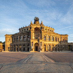 Fototapeta na wymiar Semperoper opera house in Dresden, Saxony, Germany