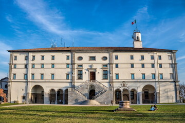 udine, italien - palazzo aus dem jahr 1567 - 745304776
