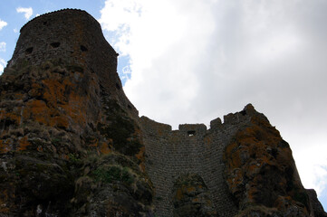 Tour de g&eacute;henne du bas de la forteresse