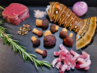 Surf and Turf Langustenschwänze mit Filetsteak