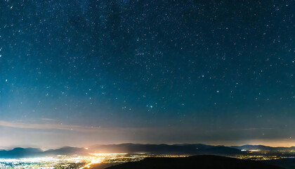 星の綺麗な夜空のイメージ素材。Image material of a beautiful night sky with stars.