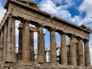 Obraz premium Consecrated to the goddess Athena Parthenos, the Parthenon (Athens, Greece) is one of the major Doric temples in the world