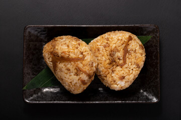 鶏ごぼう　おにぎり