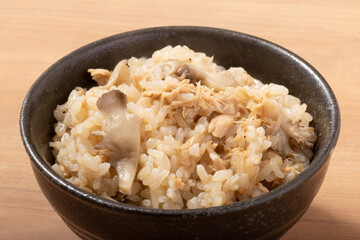 舞茸とツナの炊き込みご飯