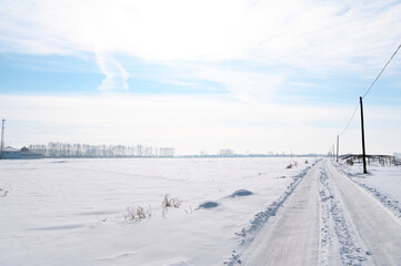 銀世界への雪道