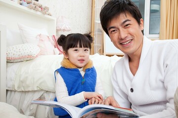 Fototapeta premium Father and daughter