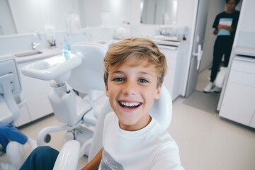 Kid Happy Surprised Expression Dentist Clinic