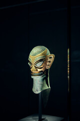 ancient china sanxingdui bronze mask