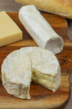 plateau de fromages français, en gros plan