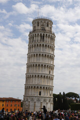 Fototapeta na wymiar The Leaning Tower of Pisa in Square of Miracles, Tuscany , Italy.