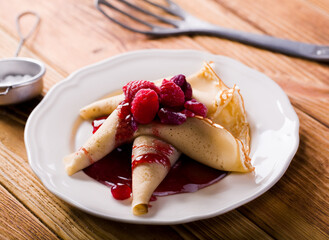 Pancakes with raspberries - 745892153