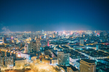 Fototapeta premium 中国 黒竜江省 ハルビン 龍塔からの夜景 