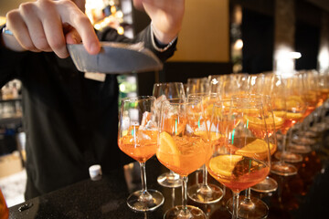 italy aperol bartender prepare drink italy drink 