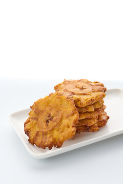 Patacones o tostones comida venezolana - colombiana