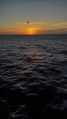 Obraz premium Sunset over the Ocean