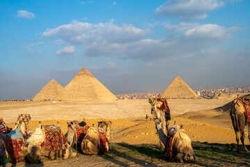 Pyramids of Giza, pyramid complex consist of three pyramids, Menkaure, Khafre or Chephren, and the Great Pyramid of Giza, the largest Egyptian pyramid served as the tomb of Pharaoh Khufu, Giza, Egypt