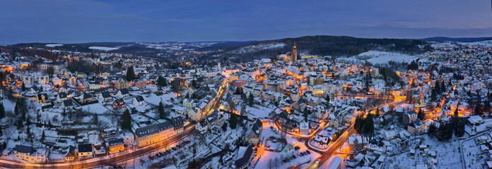 Weihnachtsland Erzgebirge
Schneeberg im Winter und im Advent