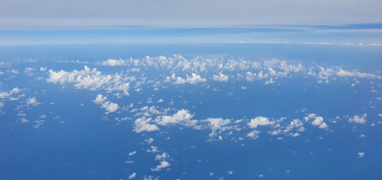 Oceans and clouds in the Indonesian sky - Original without editing  (Lautan dan awan di langit Indonesia - Asli tanpa editan)