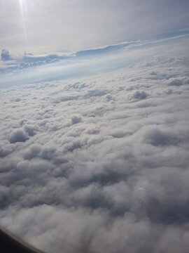 Sea ​​of ​​clouds in the Indonesian sky - Original without editing (Lautan awan di langit Indonesia - Asli tanpa editan)