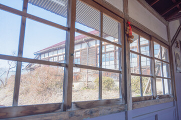 茨城　旧上岡小学校 廊下の窓