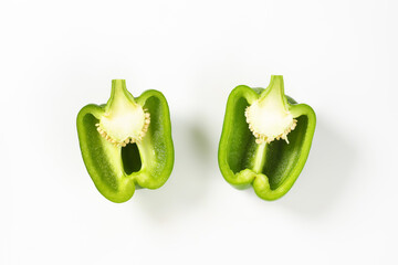 Halved green bell pepper - 746174968