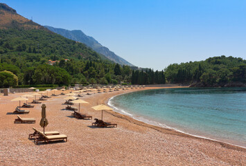 Pink sandy Milocher Beach