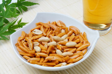 柿ピーとビール