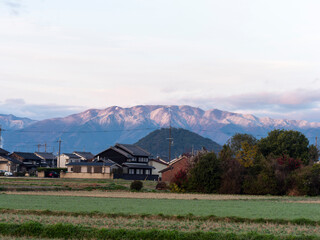 奈良県橿原市から見る葛城山の雪景色