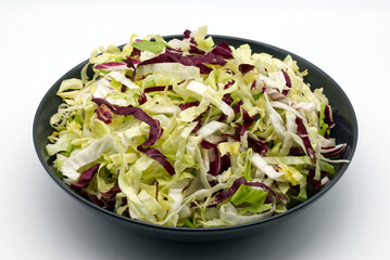 Mixed Julienne salad with chicory and red radicchio.