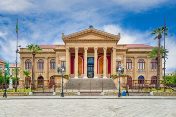The Teatro Massimo in Palermo - 746305926