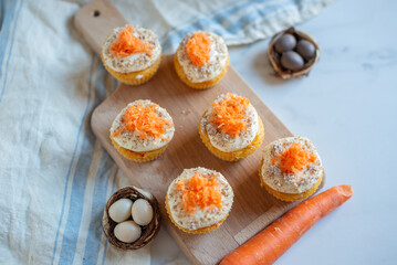 Homemade Carrot Cupcakes with Cream Cheese Frosting for Easter - 746326724