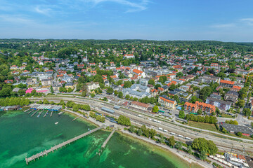 Ausblick auf den Ausflugs- und Erholungsort Starnberg in Oberbayern 