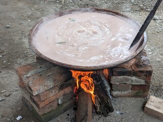 the process of making traditional Indonesian food, the food is 