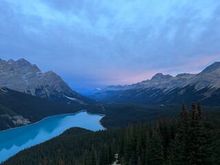 Obraz premium Peyto lake at sunset