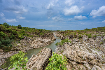 Fototapeta na wymiar Dhuandhar (Dhuadhar ) waterfalls, Bheraghat, Jabalpur, Madhya Pradesh, INDIA.