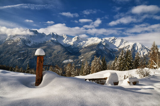 Beautiful snow-capped panorama of the mountains of the Aosta Valley, seen from the slopes above Morge.