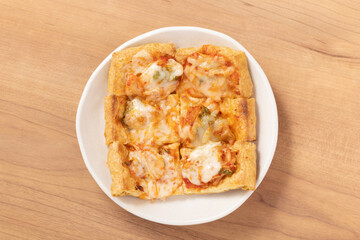 油揚げ　キムチチーズ焼き