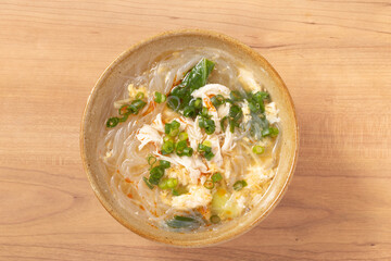 鶏ささみ　春雨スープ