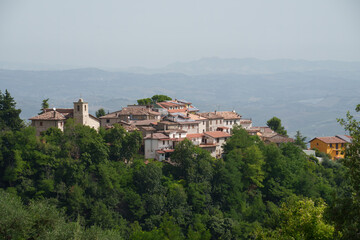 Obraz premium View of Santa Maria a Corte, old village near Ascoli Piceno