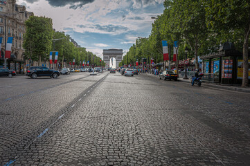 Champs-Élysées e Arco do Triunfo - obrazy, fototapety, plakaty