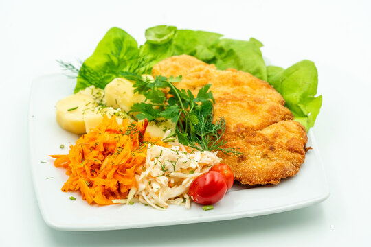 Pyszny domowy obiad, gołąbki, sałatka z tuńczyka, zupa szczawiowa, pierś z kurczaka