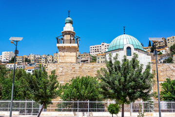 View of Al Muhajirin mosque in the center of Amman, Jordan