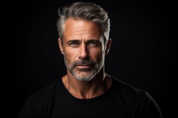 Obraz premium A detailed view of a man wearing a black shirt, suitable for various concepts and designs