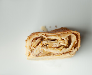 Gluten-free apple strudel with quark filling, sugar-free, with coconut blossom sugar and maple syrup