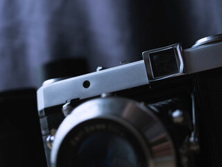 Kleine handliche analoge Kamera, Detail Body, 