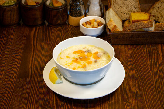 Tukish Tripe Soup / Traditional Iskembe Corbasi..