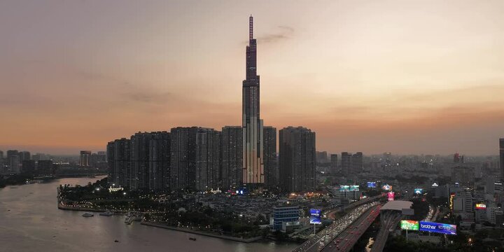Hyper lapse sunset landmark 81 in Ho Chi Minh City, Viet Nam 