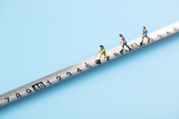 Micro creative walk on the ruler